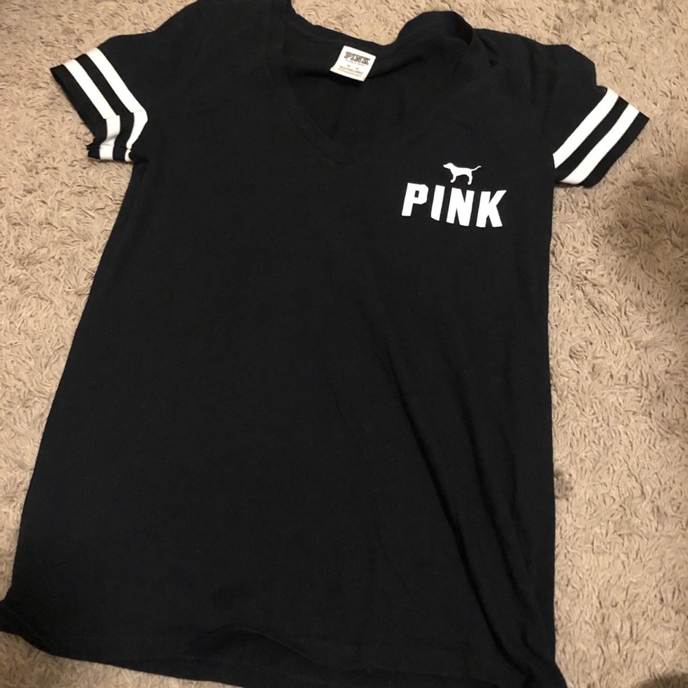 PINK Victoria’s Secret t-shirt